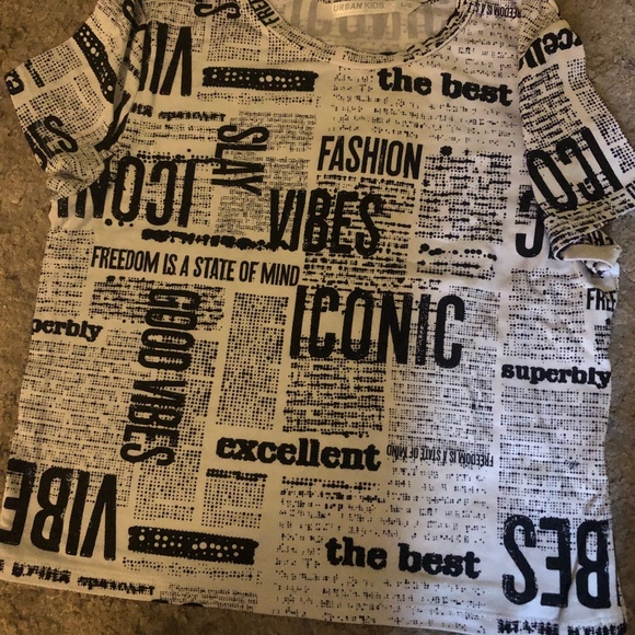Crop top - Picture 1 of 1